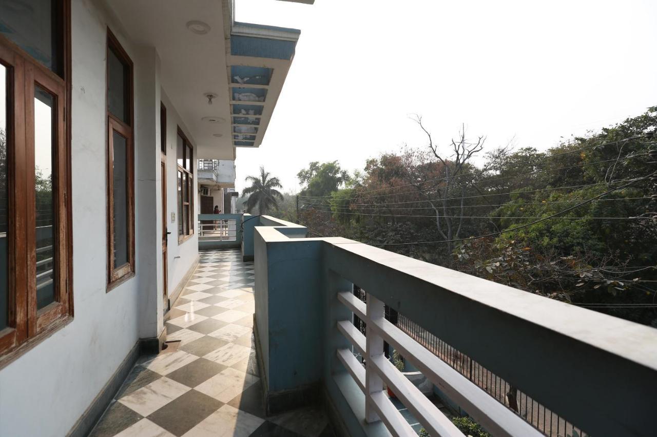 Oyo 11752 Hotel Sun Palace Residency Indirapuram Bagian luar foto
