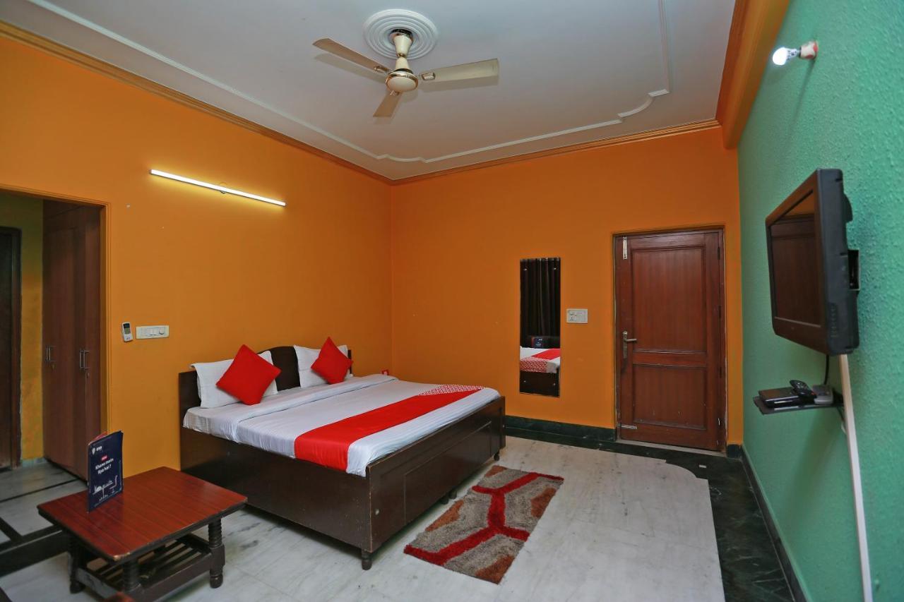 Oyo 11752 Hotel Sun Palace Residency Indirapuram Bagian luar foto