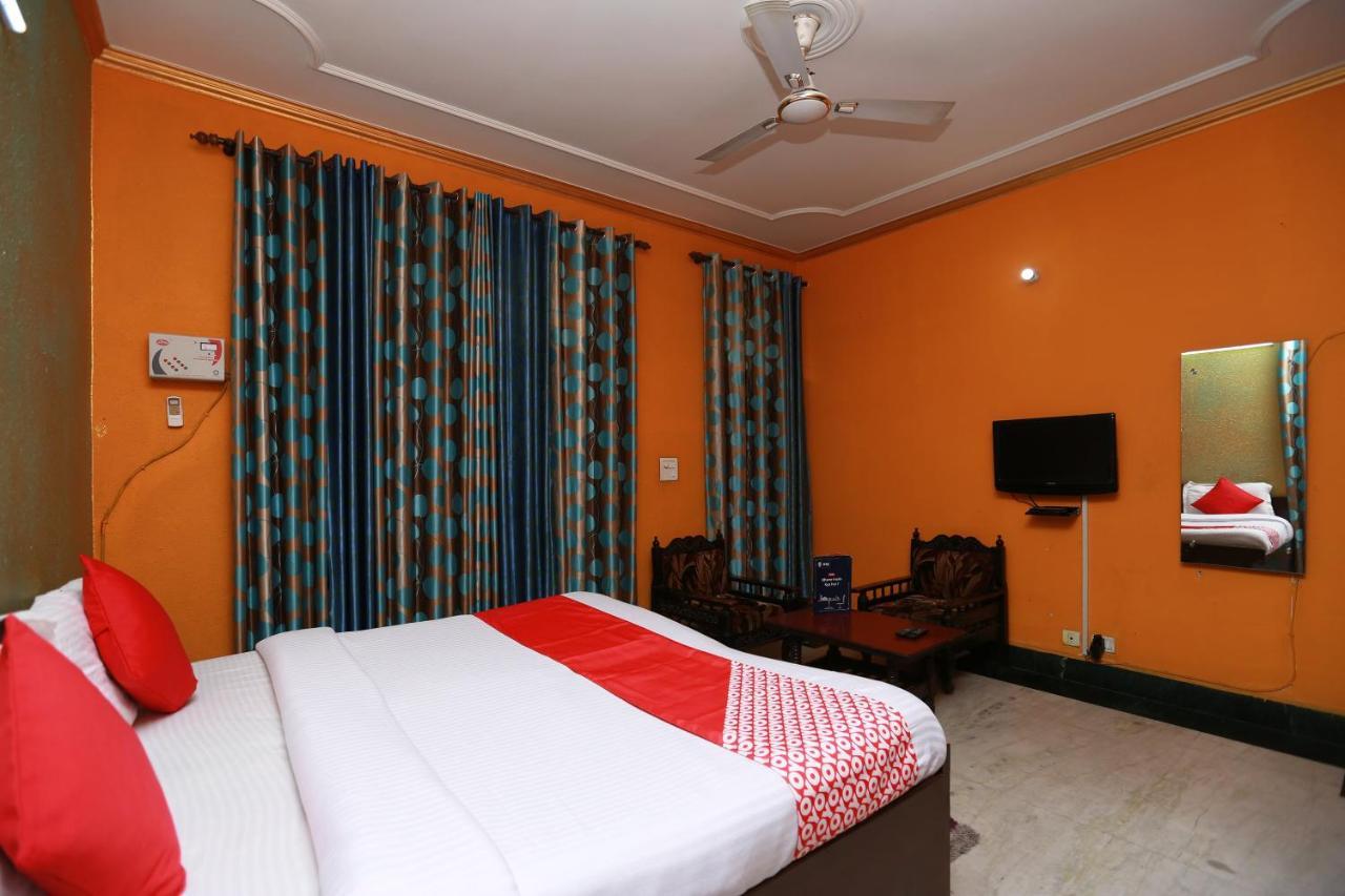Oyo 11752 Hotel Sun Palace Residency Indirapuram Bagian luar foto